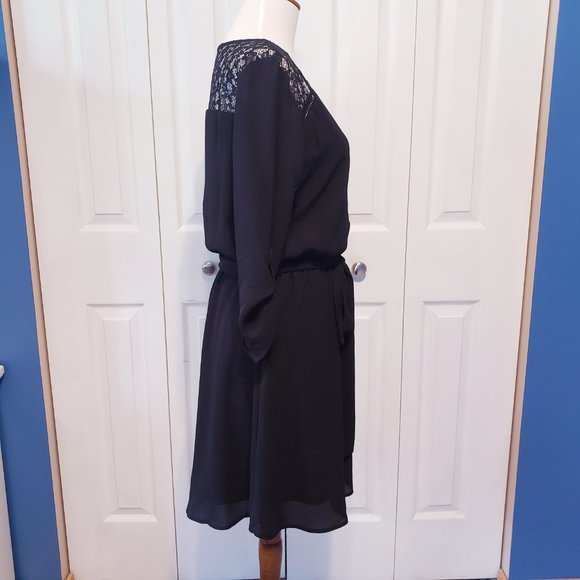 Lacey Black Dress - Picture 5 of 9